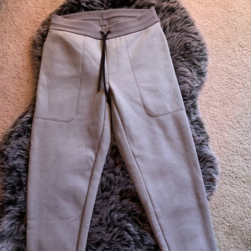 Grey sweat pant
